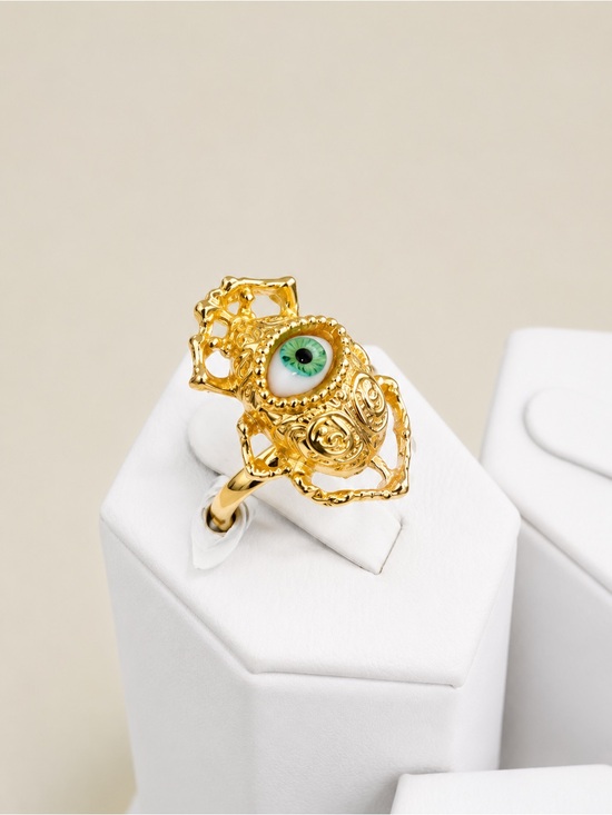 Jewelry - Gold Filigree Ring with Green Eye Accent